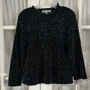 😉Bundle Days😉 Women’s Black And White Fuzzy Sweater Carolyn Taylor Heavy